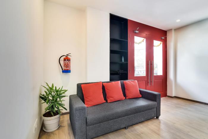 cozy stays near halasuru metro station