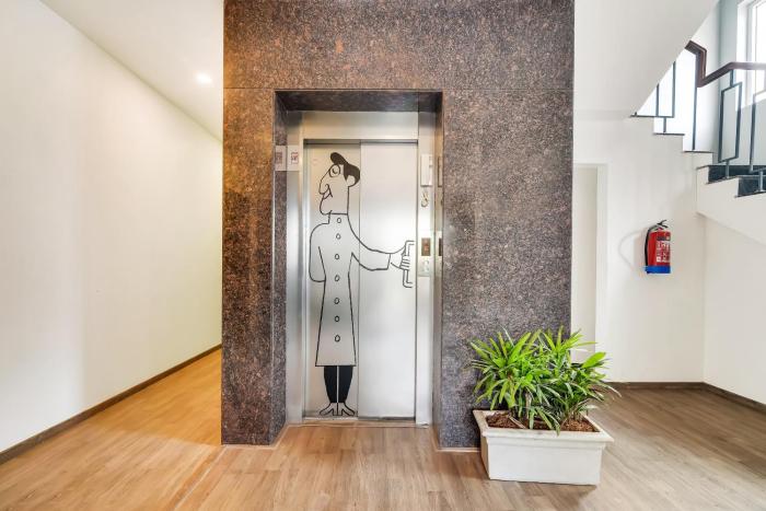 cozy stays near halasuru metro station