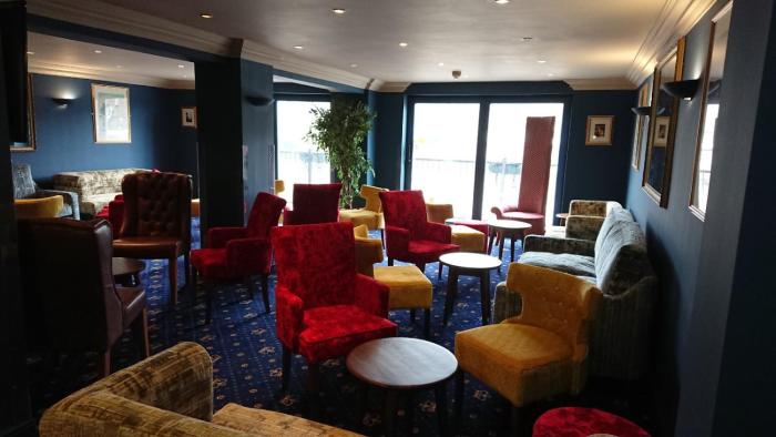 queens hotel