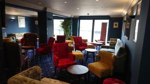 queens hotel