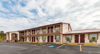 red roof inn buffalo tx