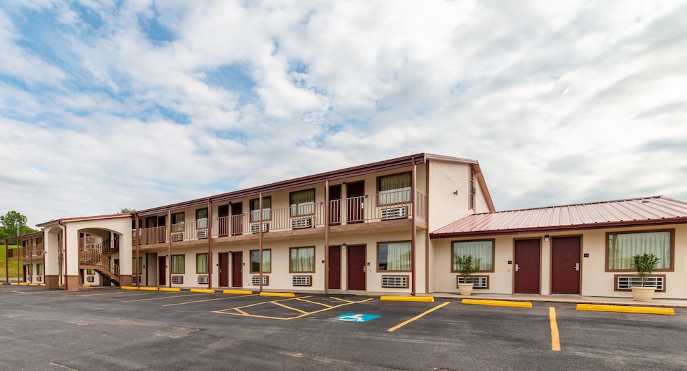 red roof inn buffalo tx