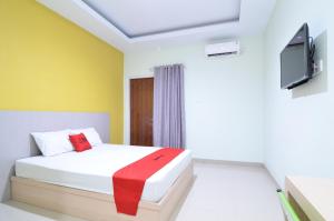 reddoorz near museum keraton surakarta