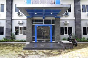 reddoorz near museum keraton surakarta