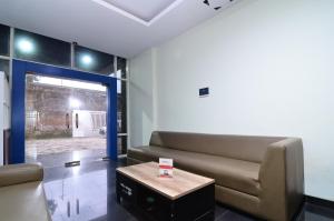 reddoorz near museum keraton surakarta