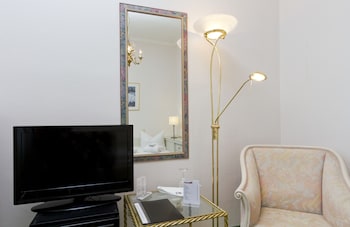 wittelsbacher hof swiss quality hotel