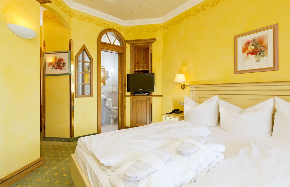 wittelsbacher hof swiss quality hotel