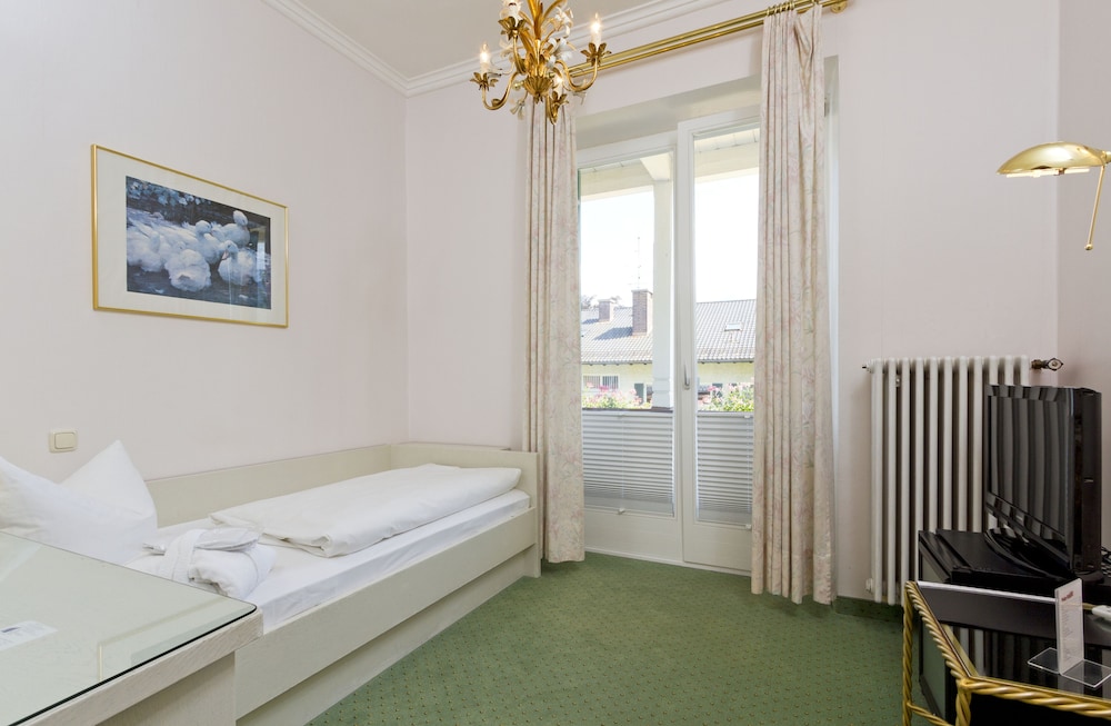 wittelsbacher hof swiss quality hotel