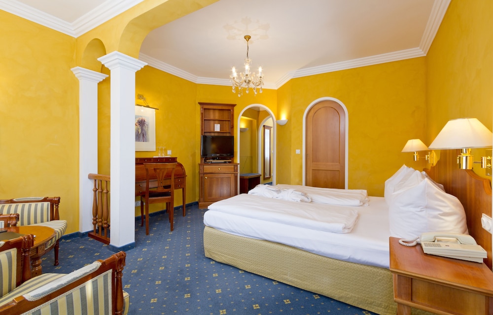 wittelsbacher hof swiss quality hotel