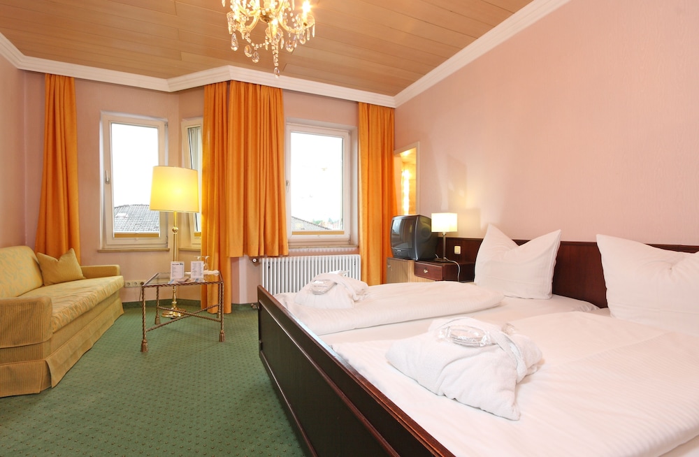 wittelsbacher hof swiss quality hotel