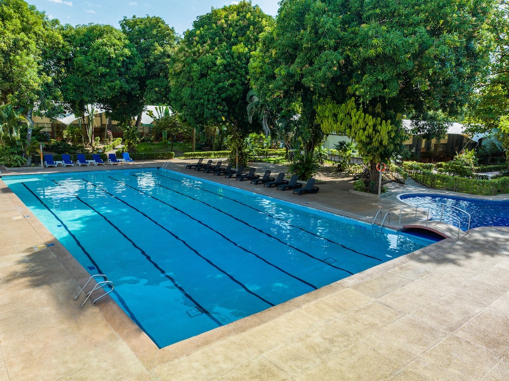ghl hotel club el puente