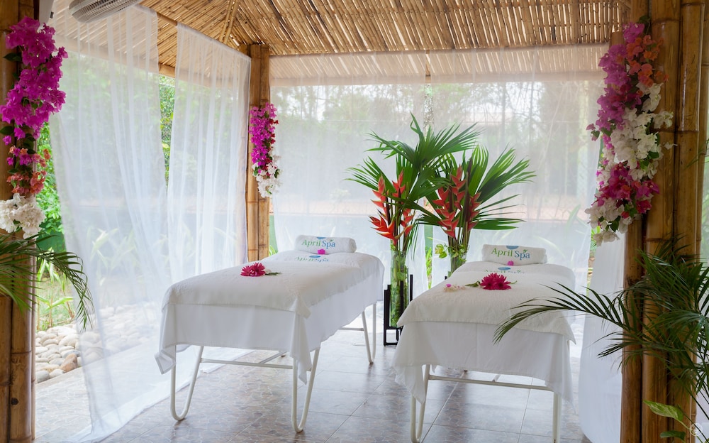 ghl hotel club el puente