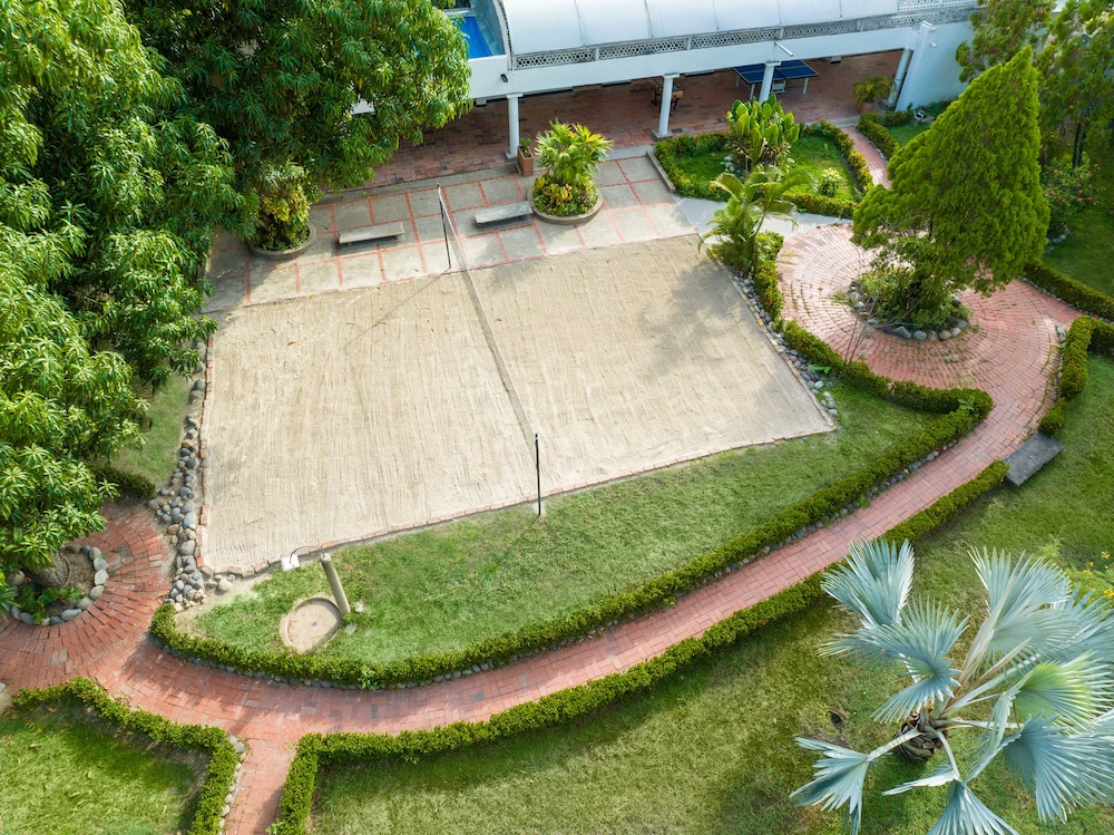 ghl hotel club el puente