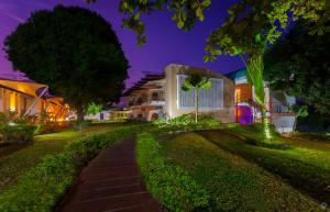 ghl hotel club el puente
