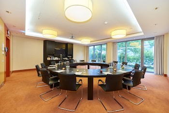 holiday inn berlin airport conference centre an ihg hotel