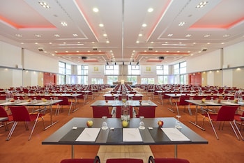 holiday inn berlin airport conference centre an ihg hotel