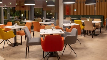 holiday inn berlin airport conference centre an ihg hotel