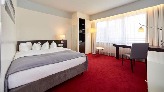 holiday inn berlin airport conference centre an ihg hotel