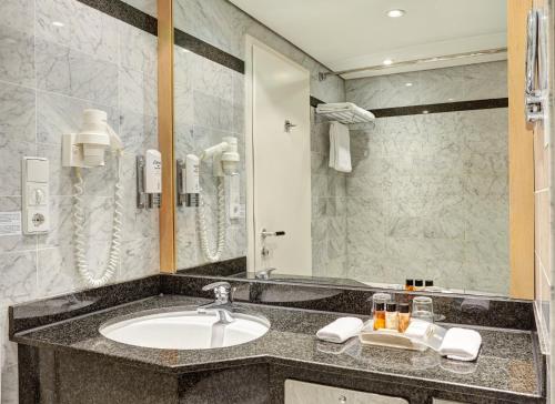 holiday inn berlin airport conference centre an ihg hotel