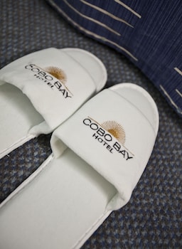 cobo bay hotel