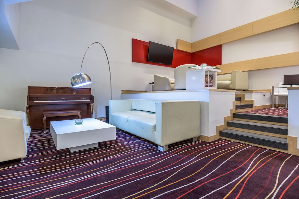 avani royal zona t bogota