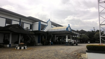 parama hotel puncak