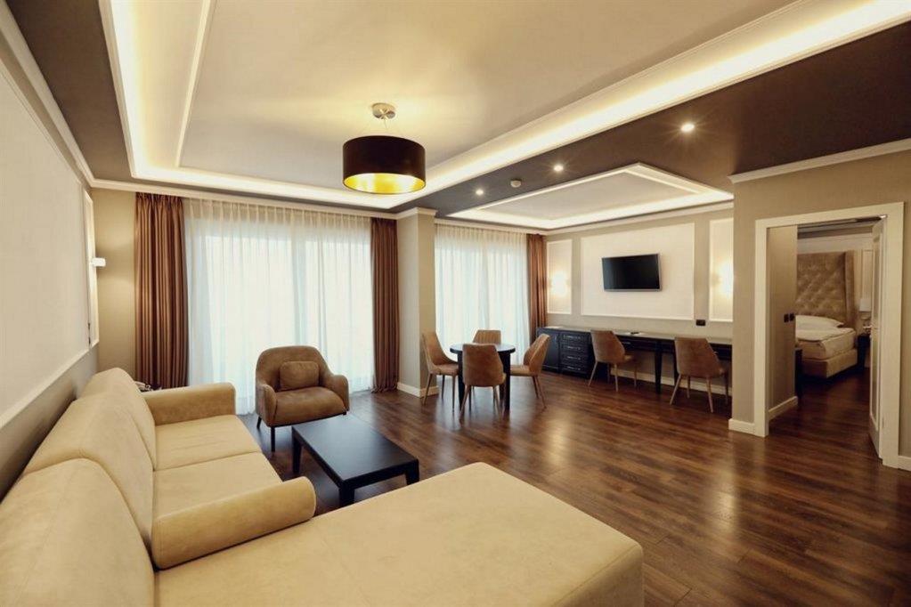 Premium Beach Hotel,,5 star