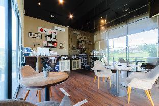 reddoorz plus near universitas sumatera utara