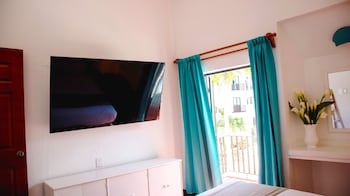 hotel marina resort and beach club