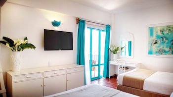 hotel marina resort and beach club