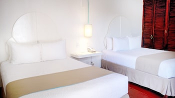 hotel marina resort and beach club