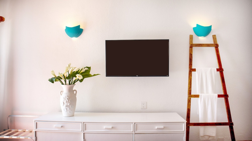 hotel marina resort and beach club