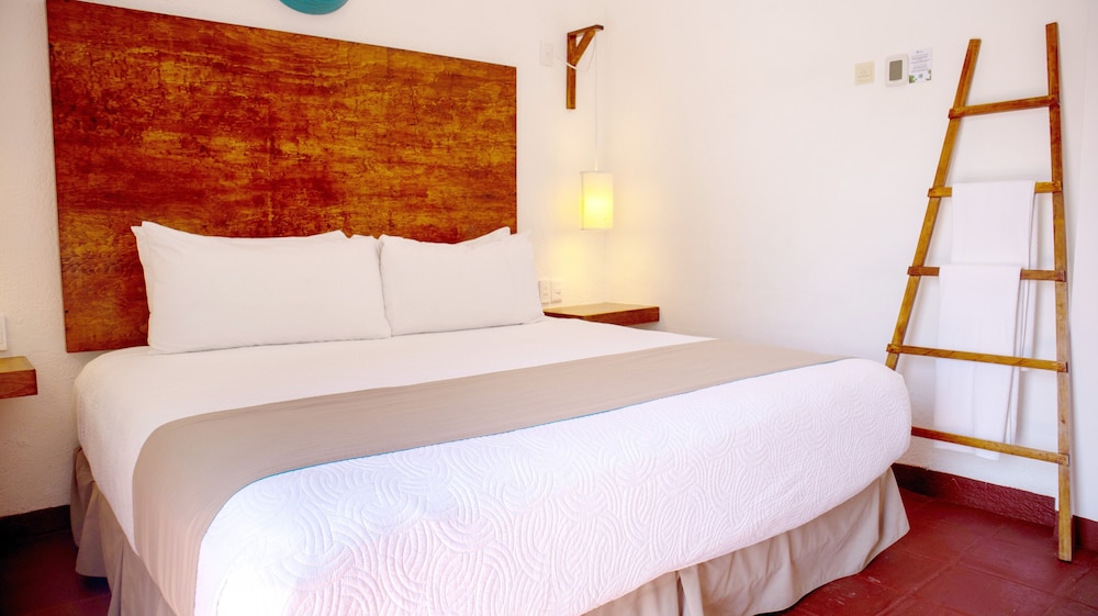 hotel marina resort and beach club