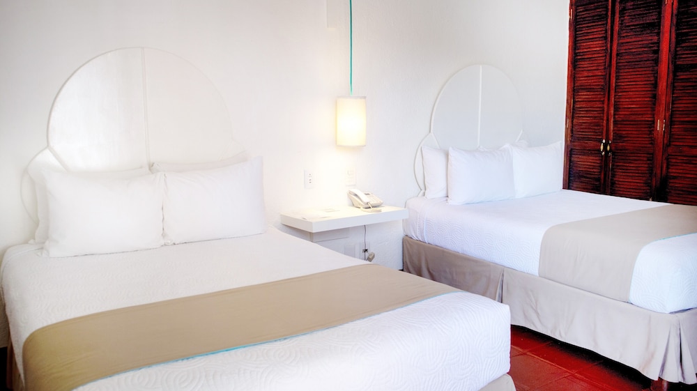 hotel marina resort and beach club