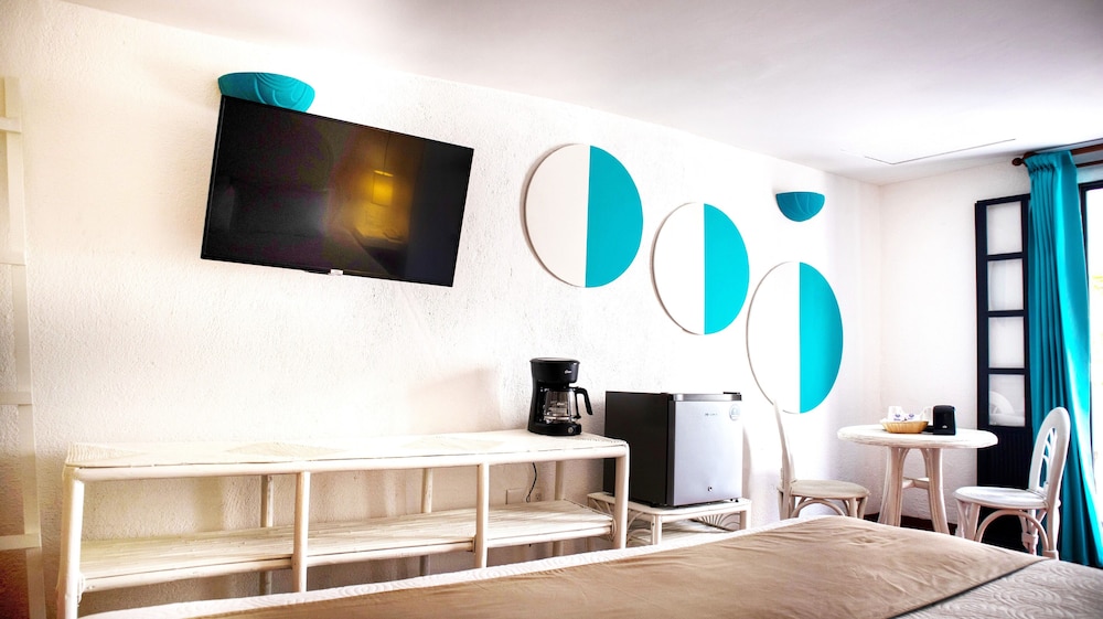 hotel marina resort and beach club