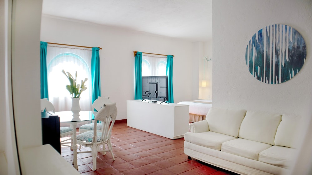 hotel marina resort and beach club