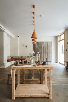 hoy paris home of yoga