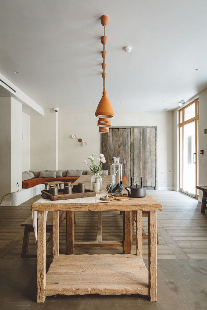 hoy paris home of yoga