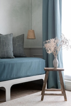 hoy paris home of yoga