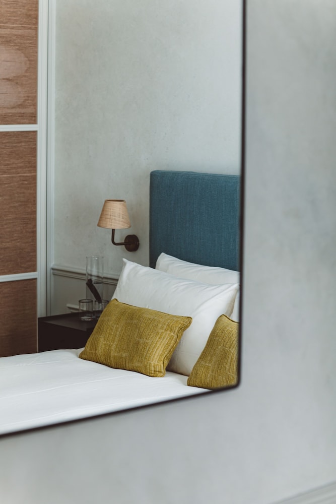 hoy paris home of yoga