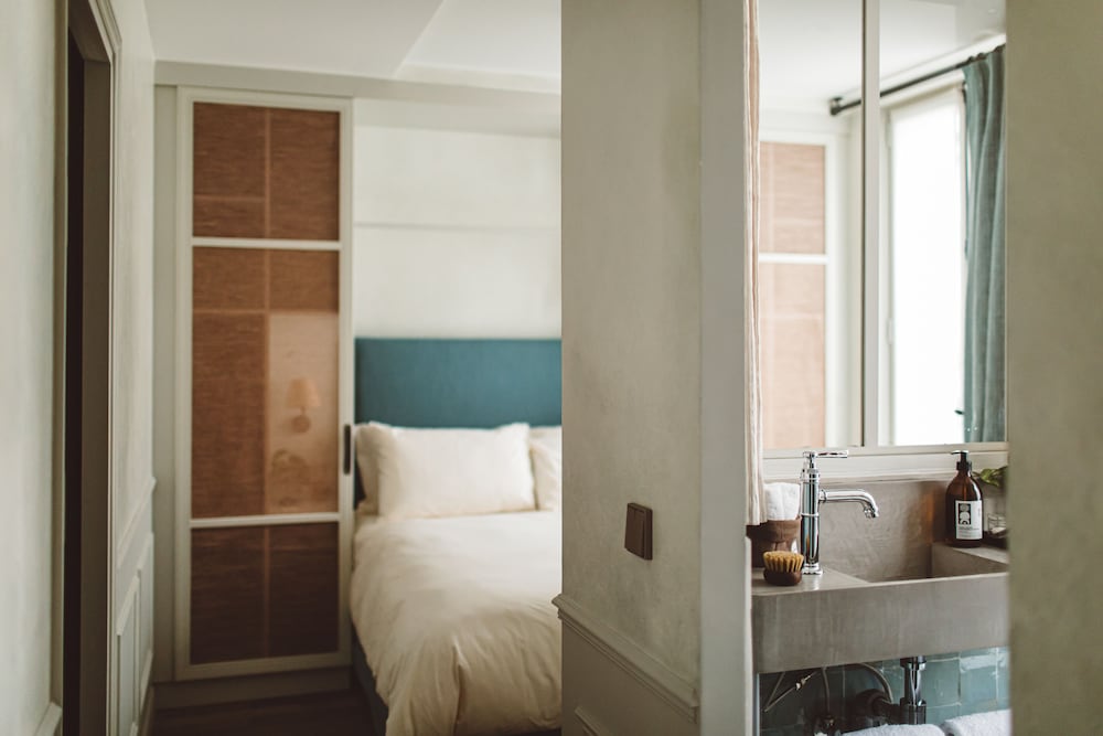 hoy paris home of yoga