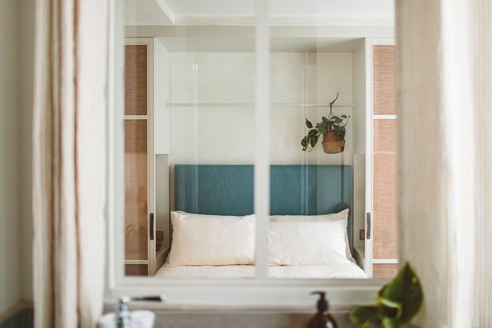 hoy paris home of yoga