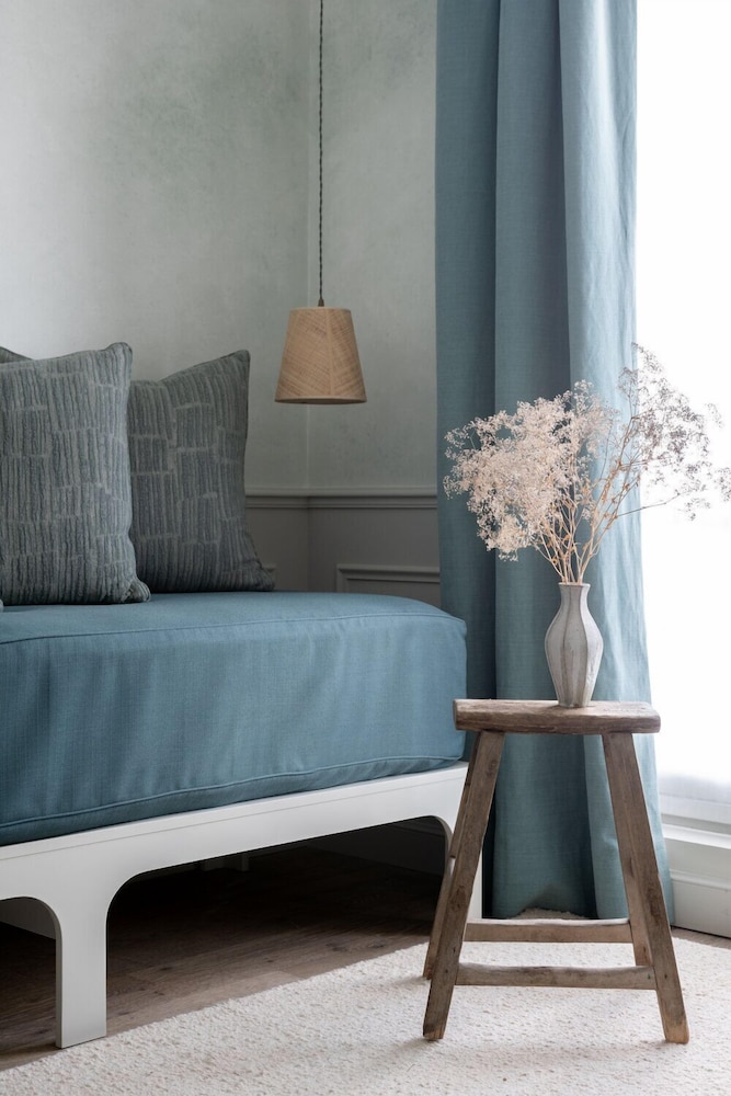 hoy paris home of yoga