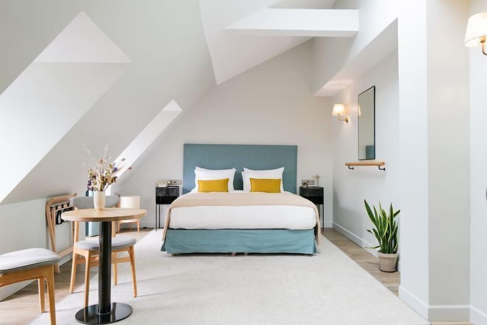 hoy paris home of yoga