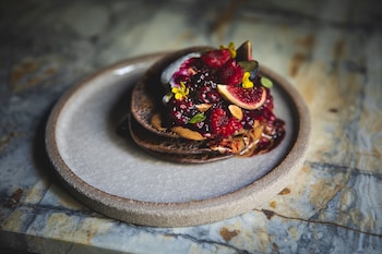 hoy paris home of yoga