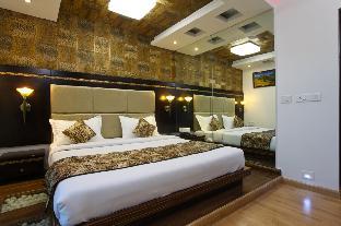 hotel tigers roare