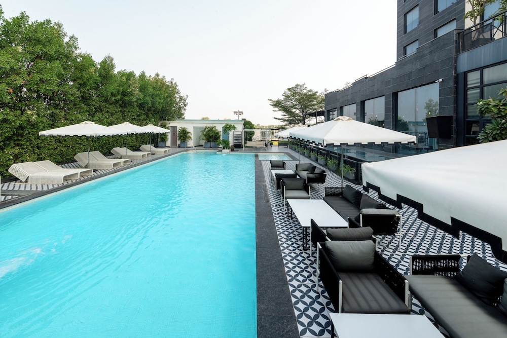 grand xenia ajmer