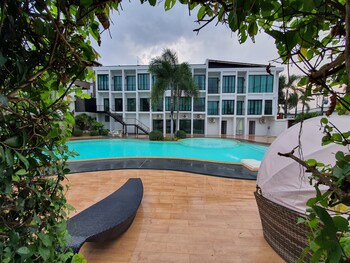 platinum hotel