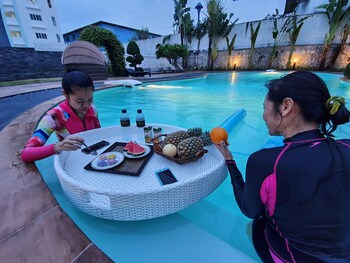 platinum hotel