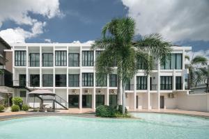platinum hotel
